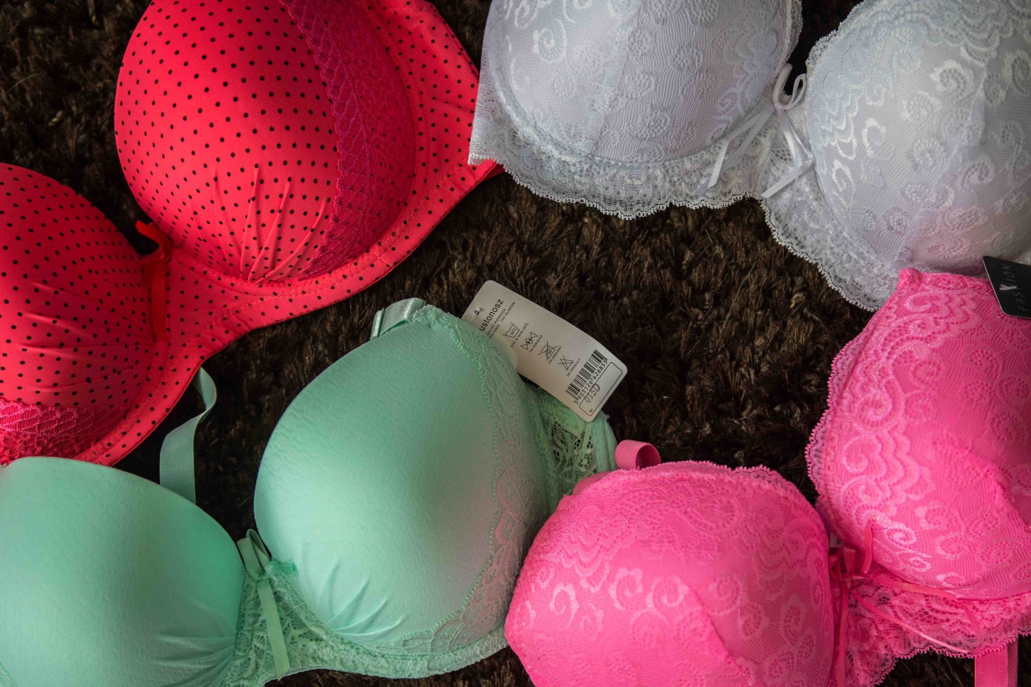 kui tissid enam ära ei mahu – LOOS LÄBI