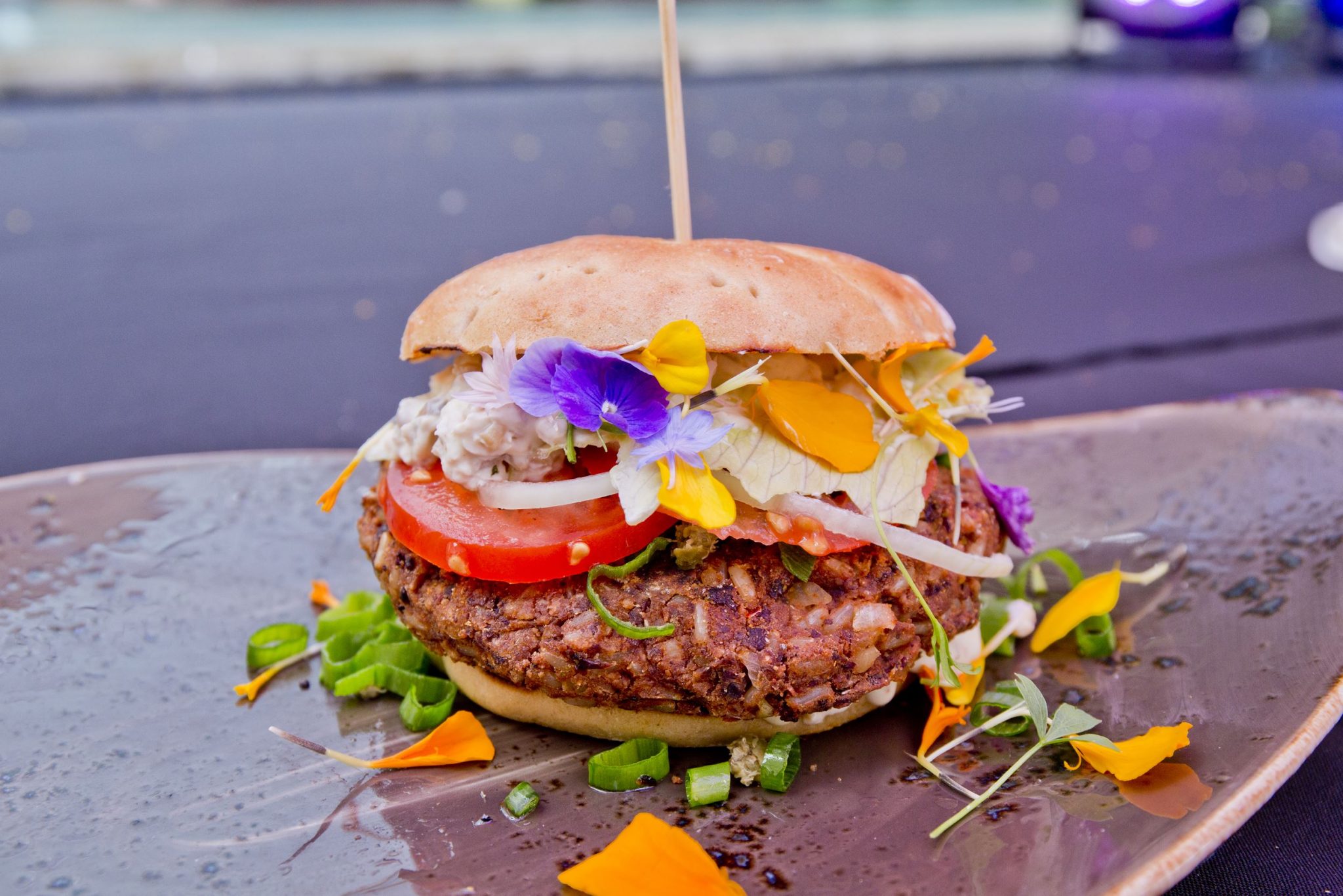 a mis siin imelikku?