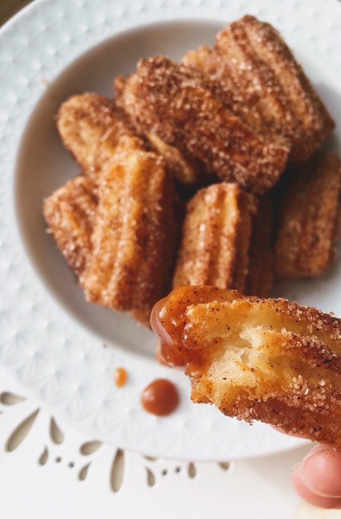 üks imeline churroretsept elektrimassiga